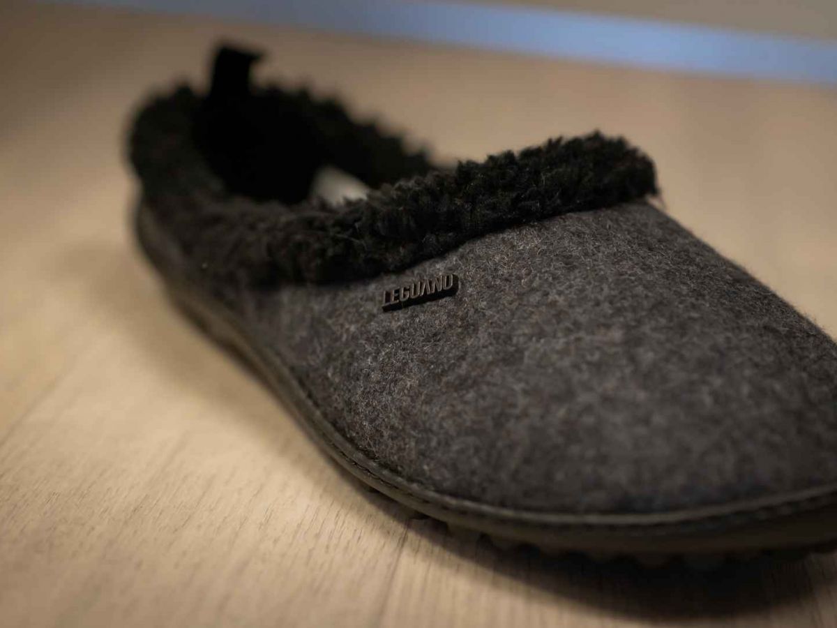 Schwarzer Barfußschuh